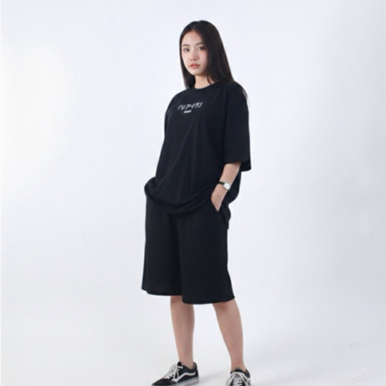 RETAKE Cat Cyberpunk T-shirt Oversize