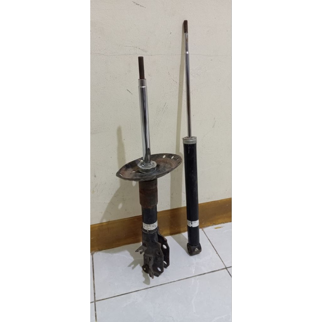 Shock Jazz GE 8 sebelah depan belakang