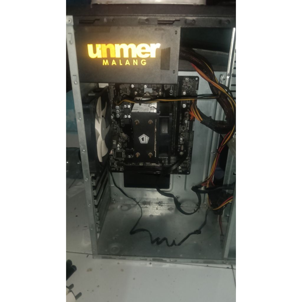 Set PC AMD A8-7600 8GB Ram DDR3