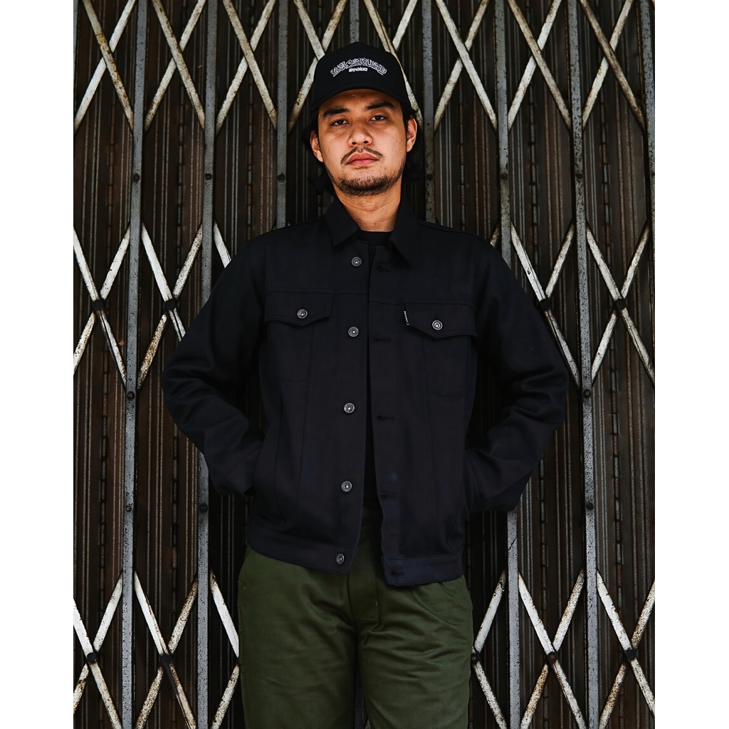 PUMAS - TRUCKER JACKET