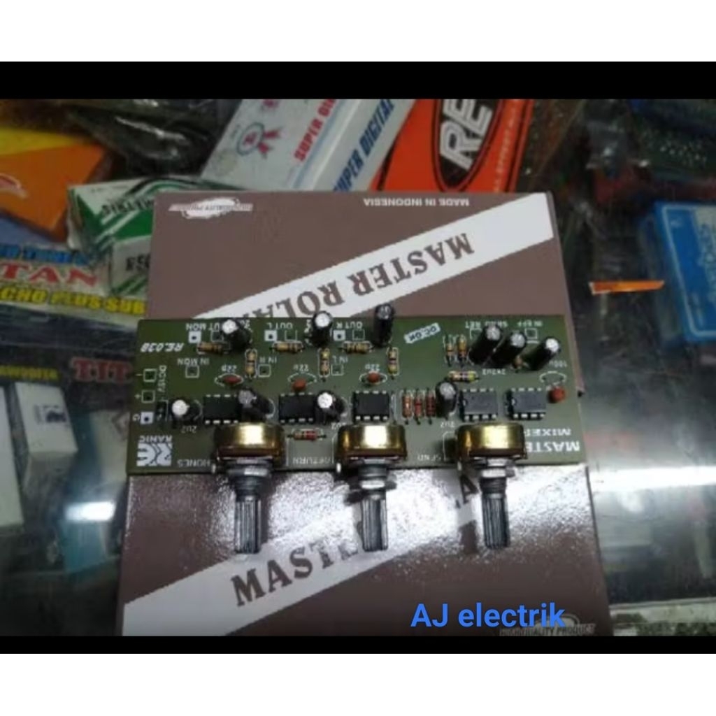 KIT Master Mixer Roland ( 208 ) Kit profesinal dengan kontrol suara dan volume untuk penggunaan Audi