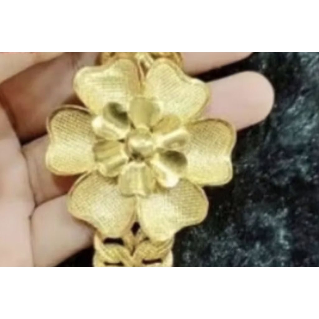 Charm Mawar Perak Sepuh Emas