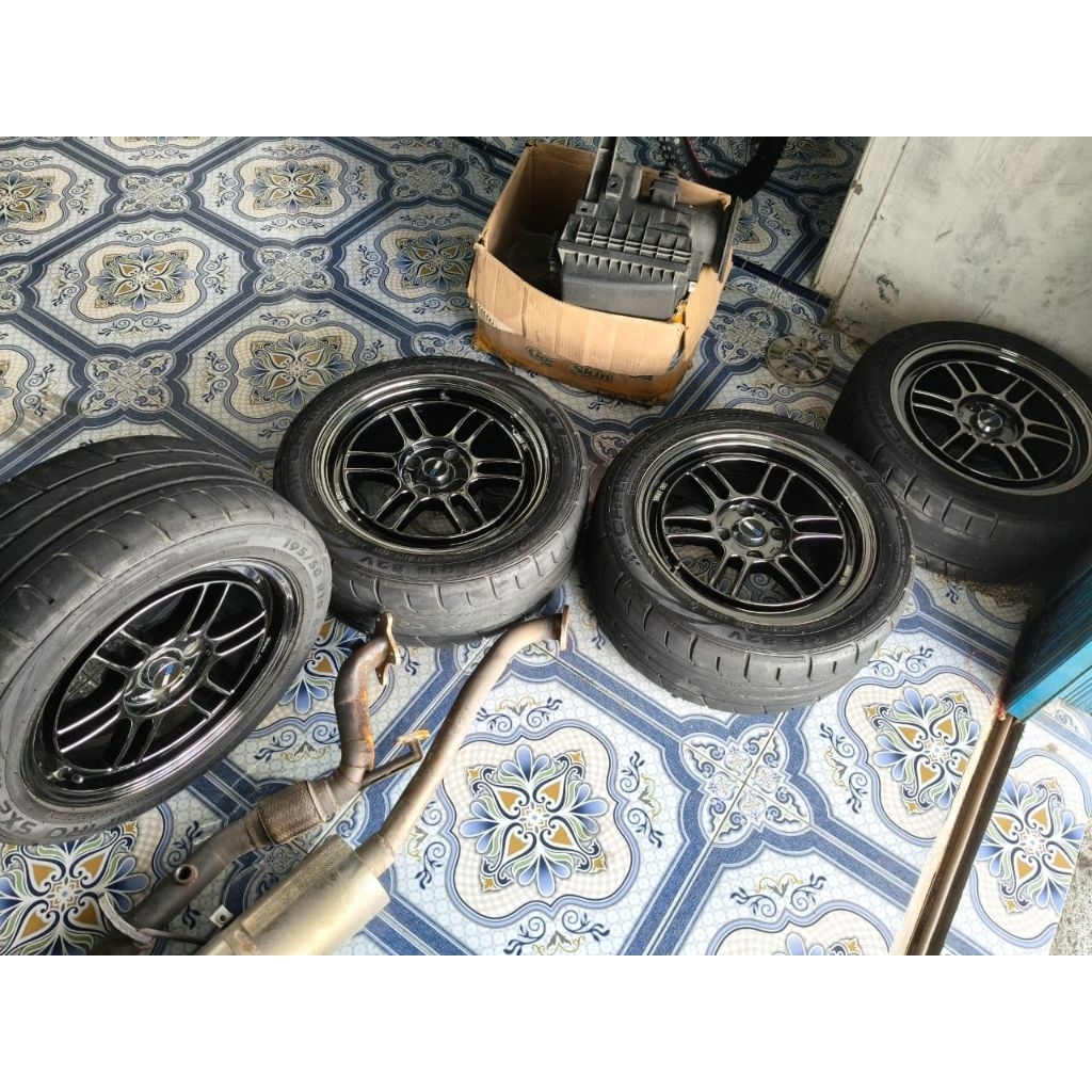 Velg Enkei R15 blackchrome+ban