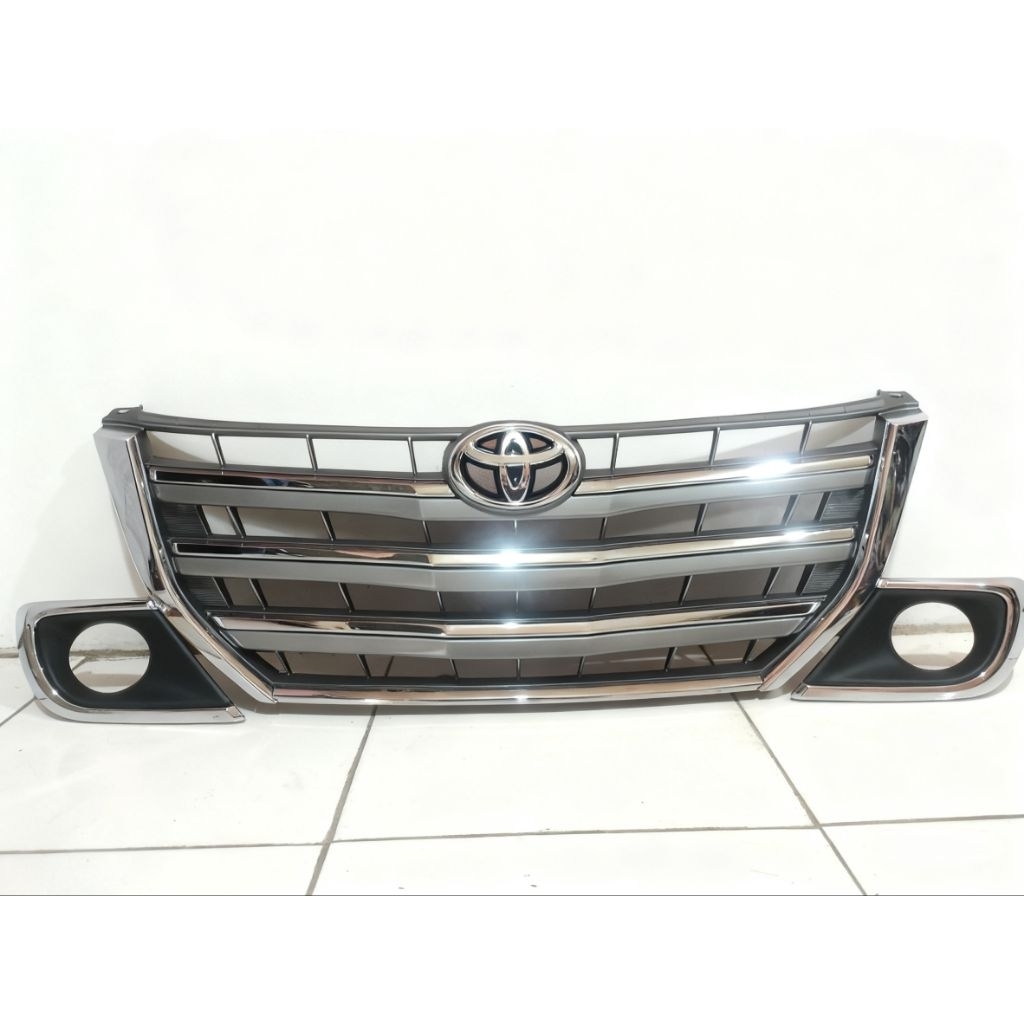 GRIL NEW INNOVA 2015 CROOM + COVER FOGLAMP CROOM