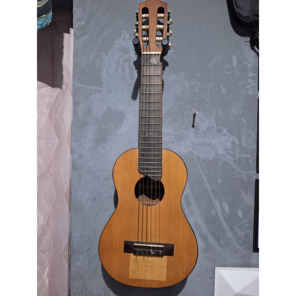 Preloved Guitalele Yamaha GL1