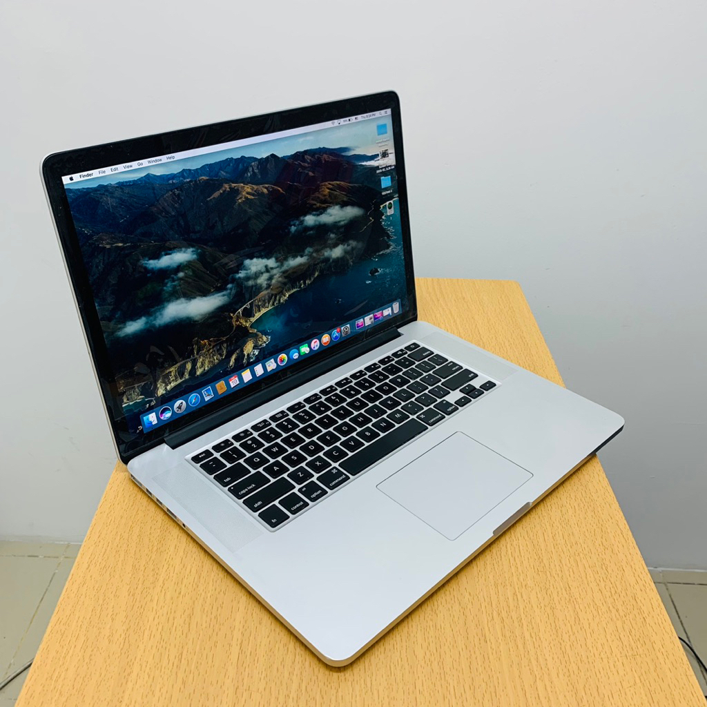 Macbook Pro Retina 15inch 2013 core i7 || RAM 16gb SSD 512gb - BACKLIGHT