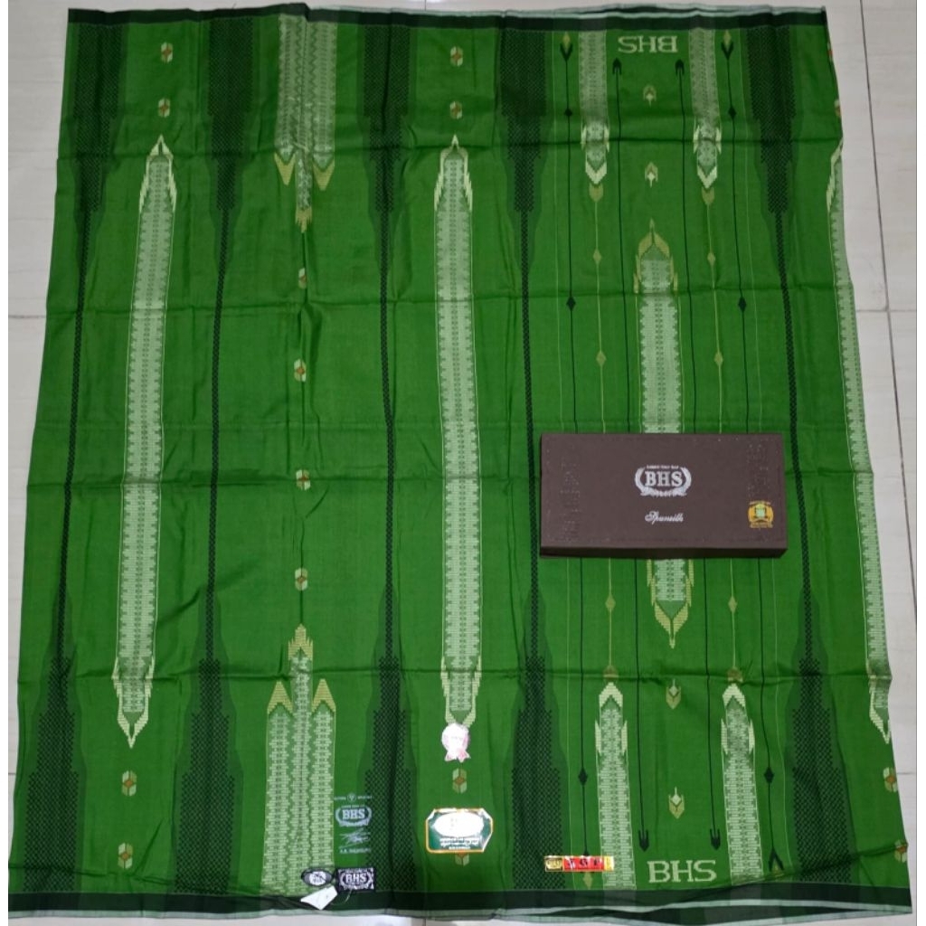 Sarung BHS FULL SUTRA 210 Motif SGF Silver