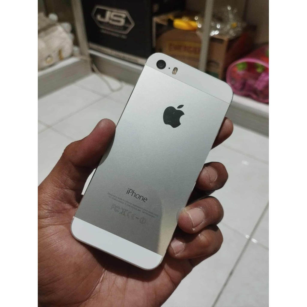 Iphone 5s 2/16 wifi only