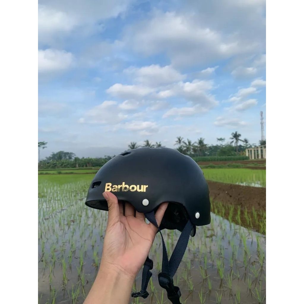 Helm Sepeda/Skateboard Declathon Oxelo