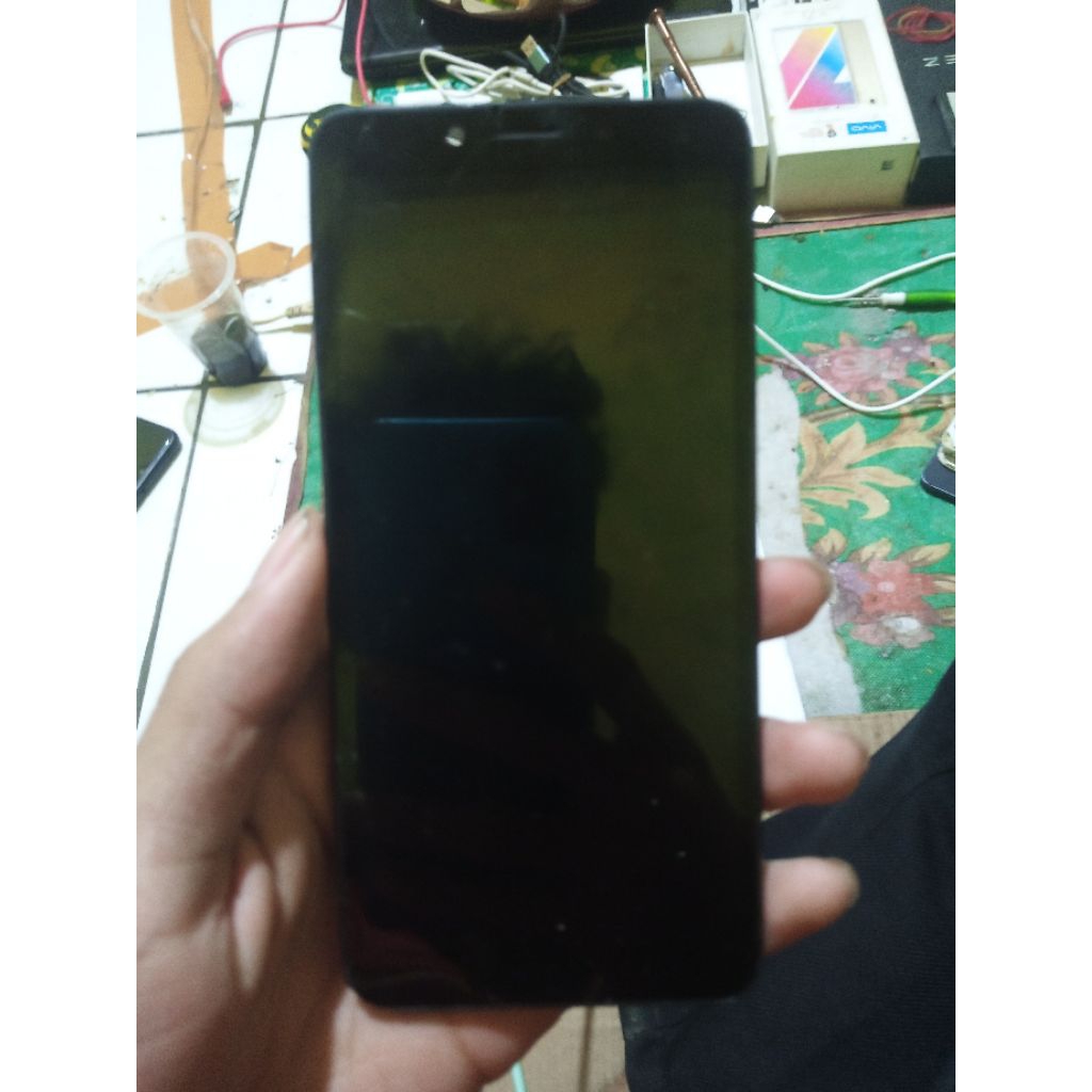 LCD Xiaomi Redmi 6A Minus Tc retak normal