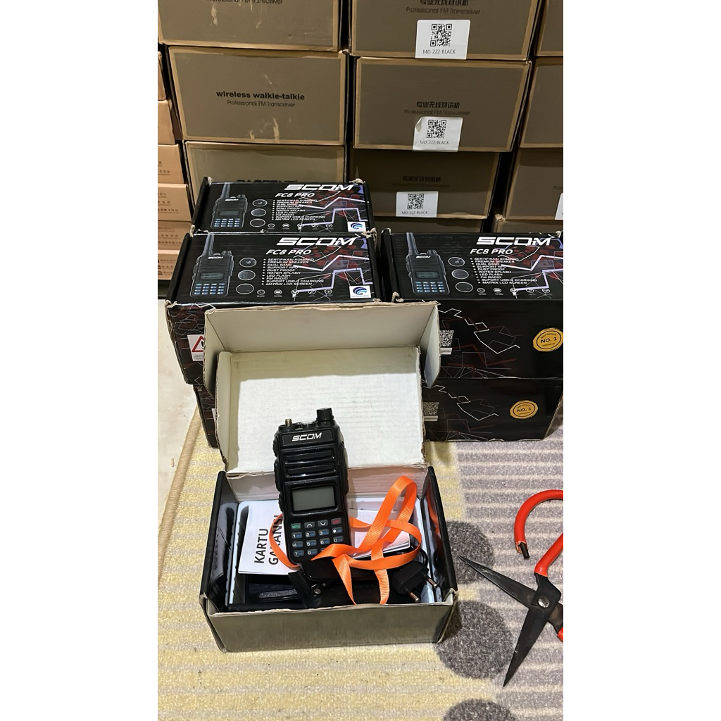 HT scom FC8 pro dualband UHF VHF