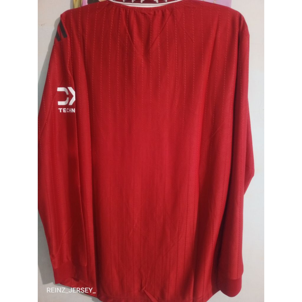 MU team viewer longsleeve