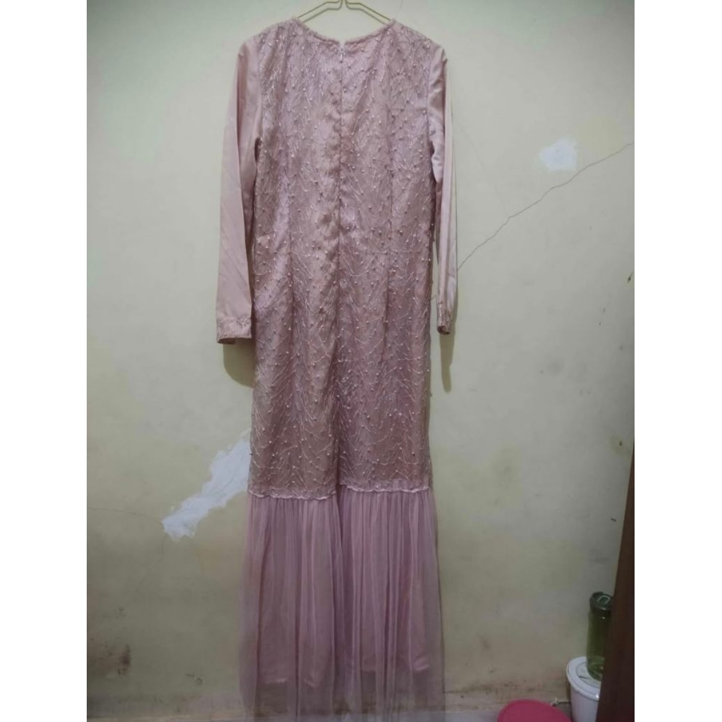 Gamis Tutu Kebaya Modern  PRADISTE PRELOVED Size M