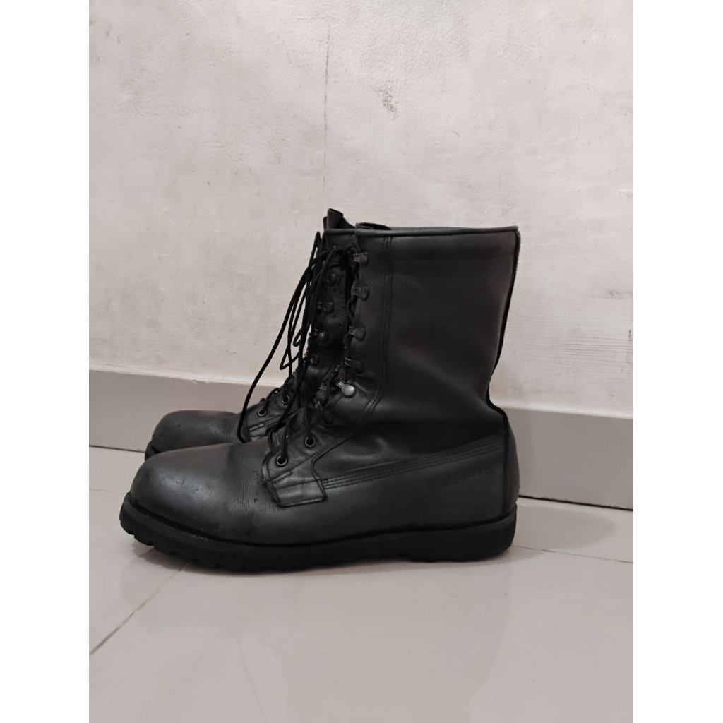 military-boots