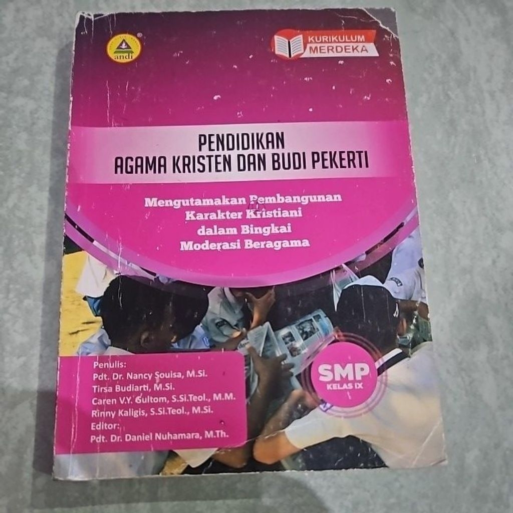Buku pendidikan agama Kristen SMP kelas IX