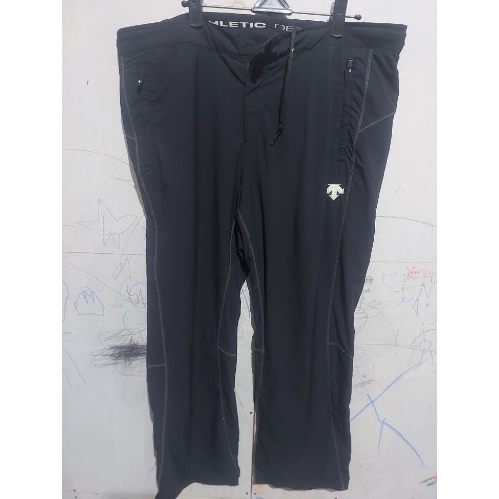 celana panjang descente