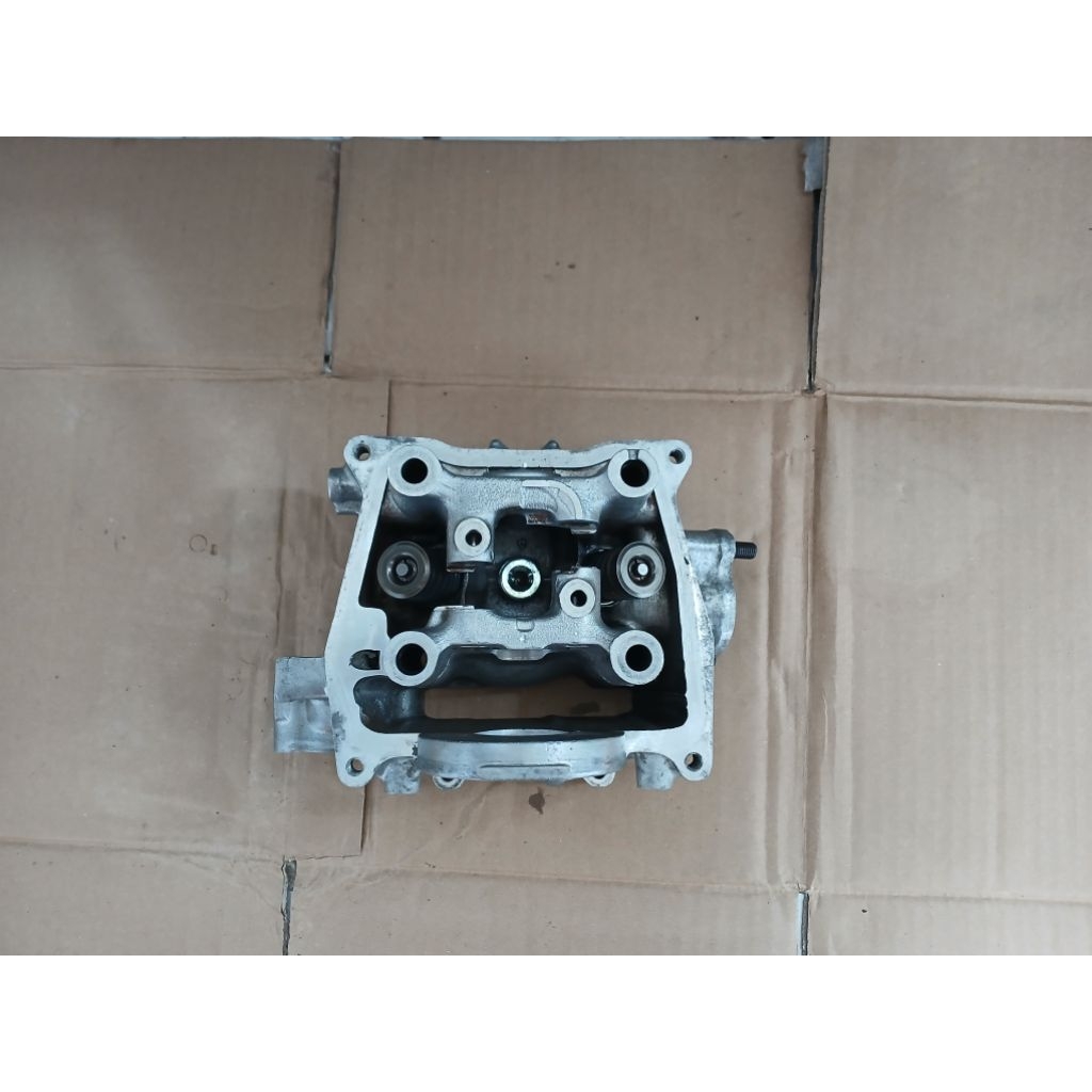 Blok Cylinder Kop Blok head Vario 150 / PCX 150 ori lepasan ( kosongan )