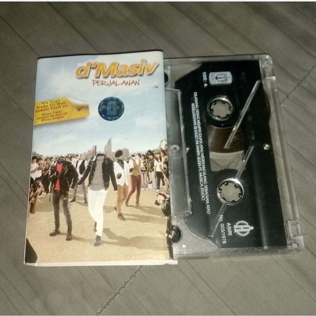 Kaset pita: D'Masiv-Perjalanan