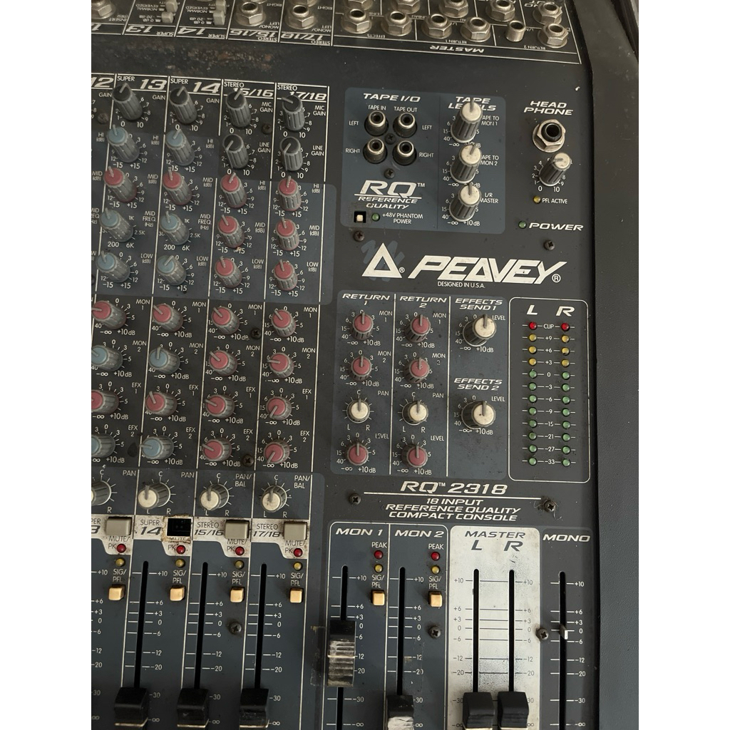 mixer peavey 18 cahnel
