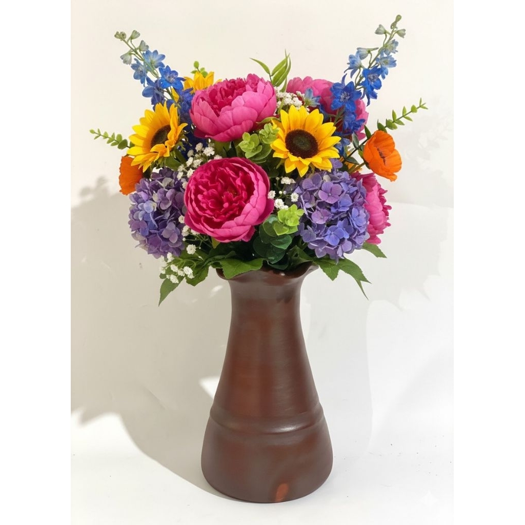 vas tanah liat pendek