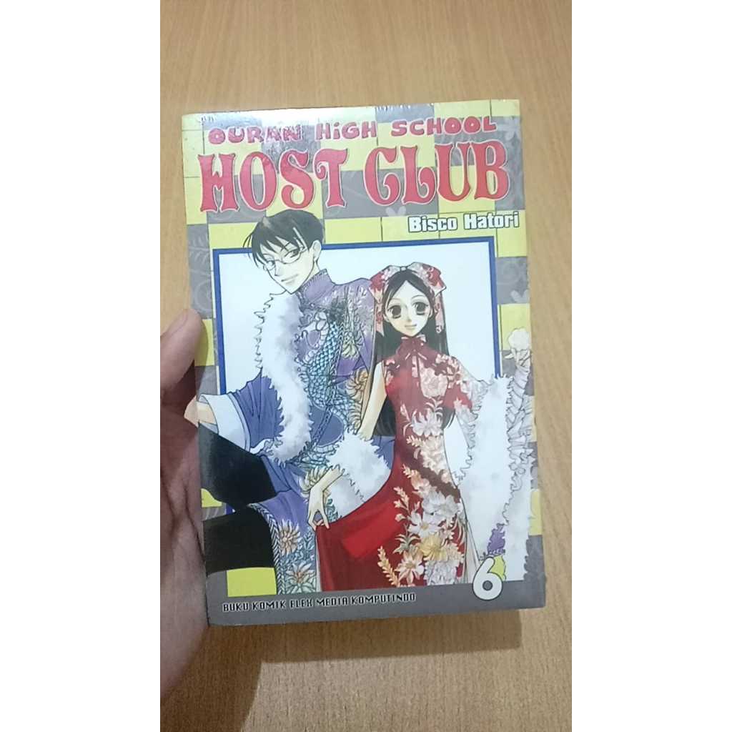 Komik Ouran High School Host Club 6 by Bisco Hatori Segel - Manga Shojo Cewek