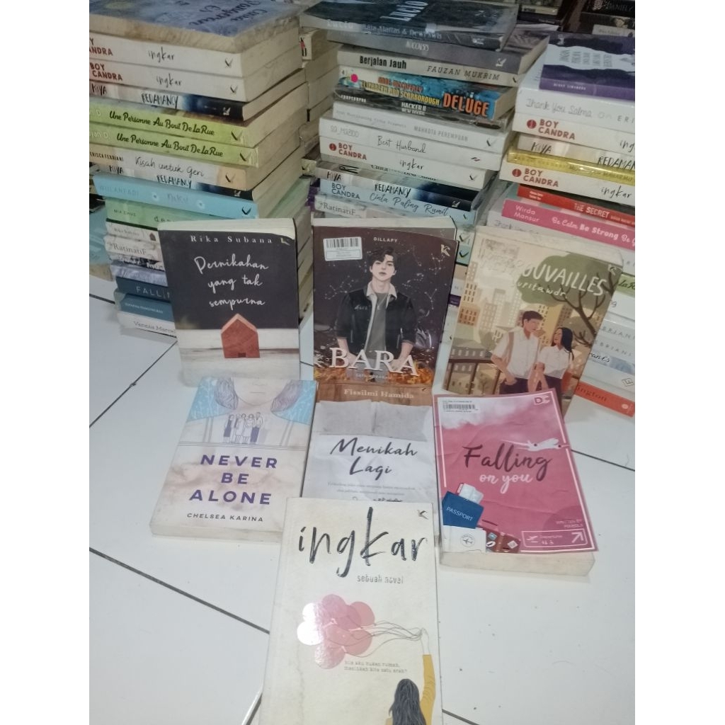 OBRAL BUKU NOVEL RANDOM