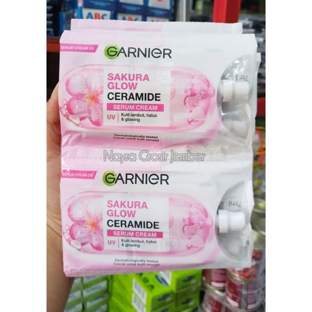 ( 1 Renteng Isi 12 ) Garnier Serum Cream UV Brightening Sakura Glow Sachet Krim Wajah Rentengan 7ml