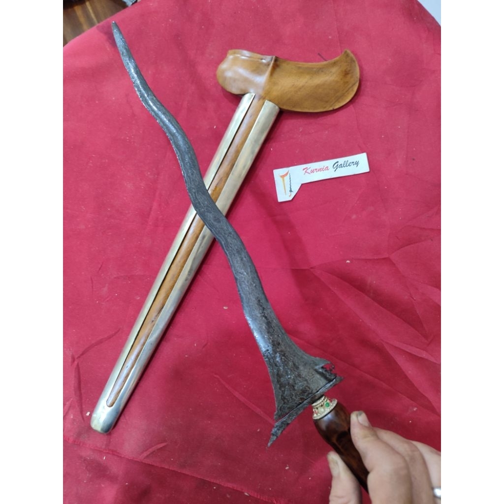 Keris Sepuh Pandowo Lare Madiun gelung wayang