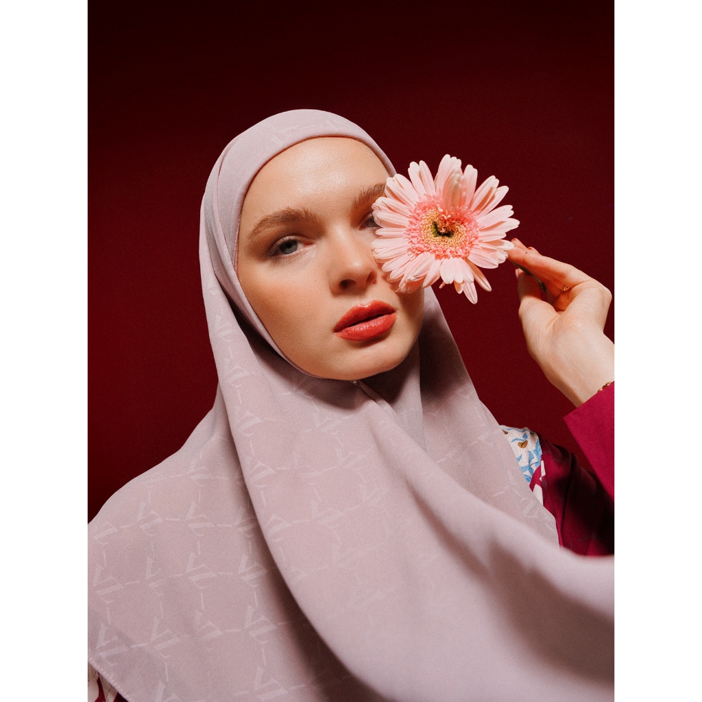 Vivizubedi Monogram Embossed Scarf VZ