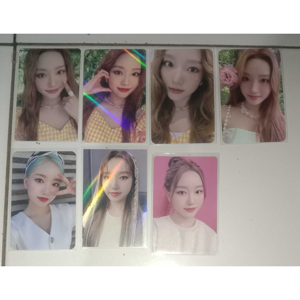 loona gowon photocard pc album trading card tc flip that 12:00 loonaverse