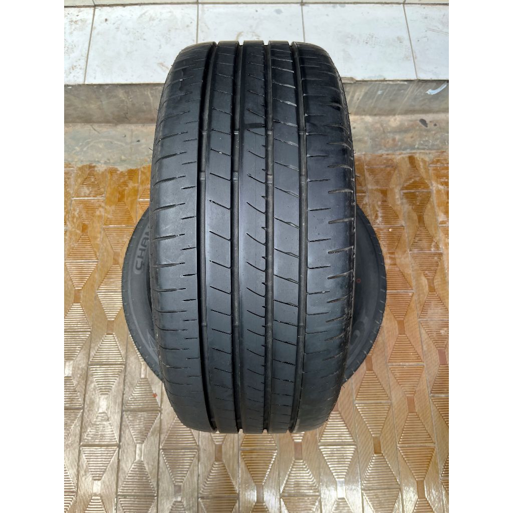 Ban Bridgestone Turanza T005A 235 45 r18 1Pcs