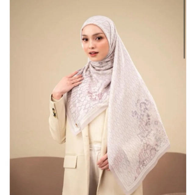 preloved scarf heylocal series bergamo warna orchid