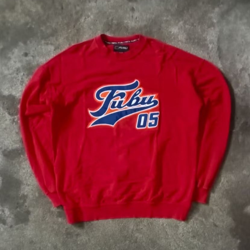 Fubu 05 Classic Big Logo Sweater / Crewneck Jacket - 90's 00's - hiphop - y2k - vintage - fullbordir