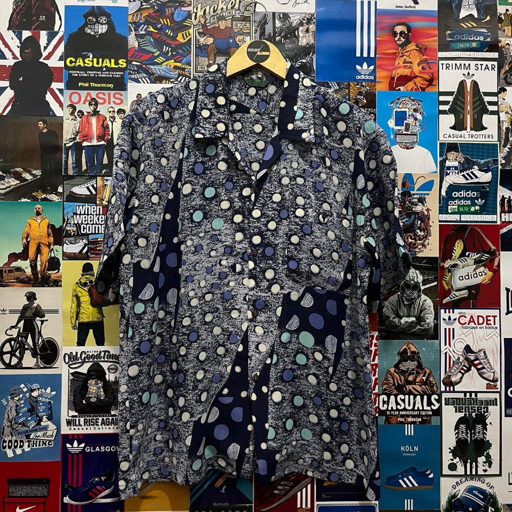 Kemeja / Lengan Pendek / Motif / Vintage / Second / Polkadot