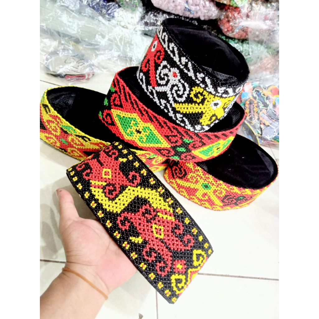 Peci manik khas Dayak kalimantan_Peci/Songkok khas kalimantan