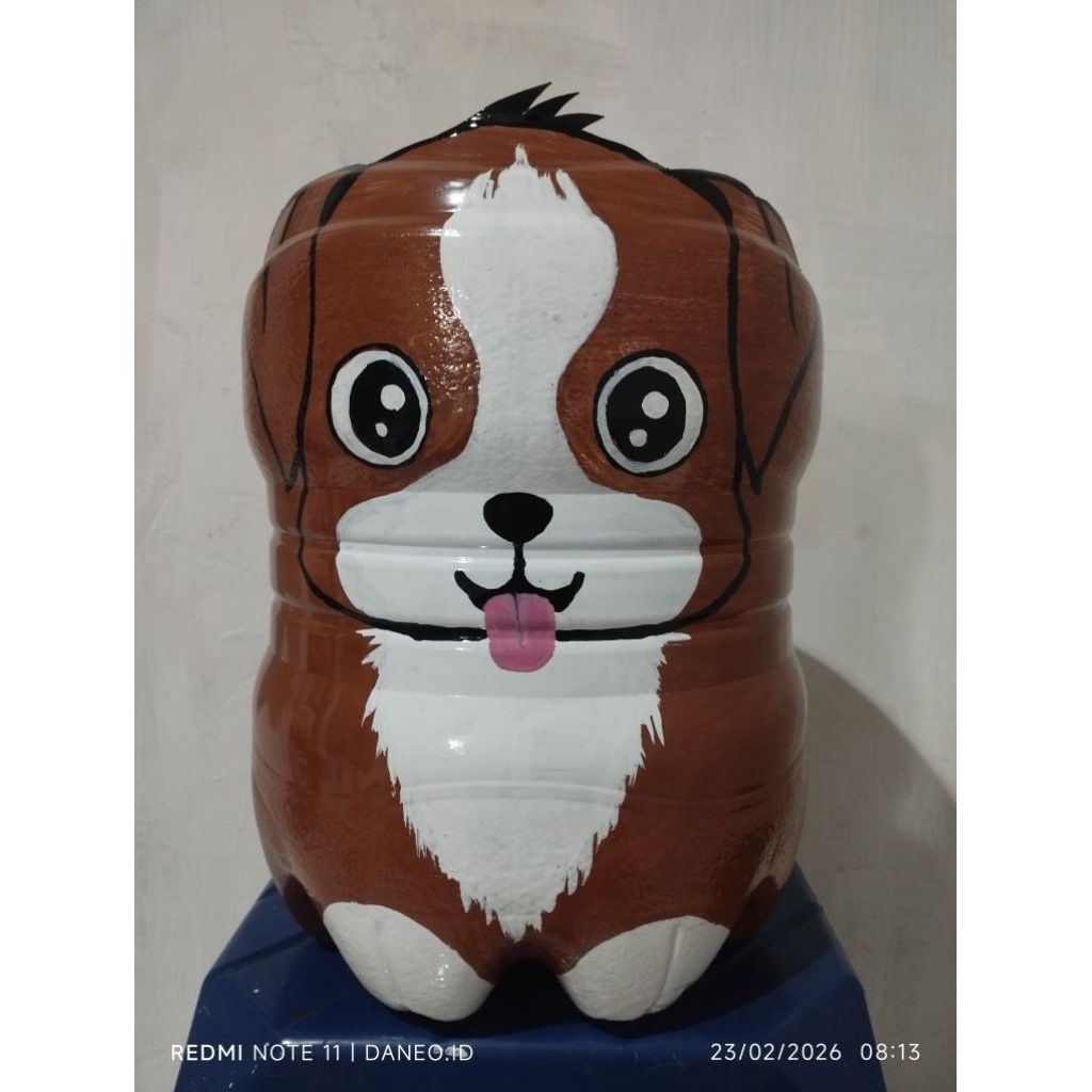 Pot Karakter Anjing Lucu Dari Galon Le Mineral 15L