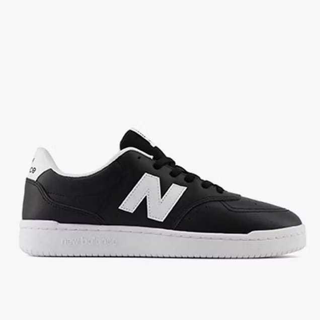 NEW BALANCE BB80 Sepatu Sneakers Pria Hitam Putih Original