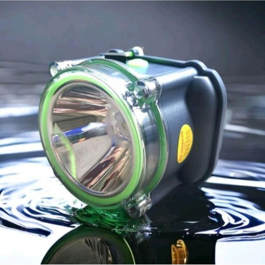 Produk Kawachi Senter Kepala Selam LS-712A 
Daya Terang Super: Senter ini dilengkapi dengan LED 12 W