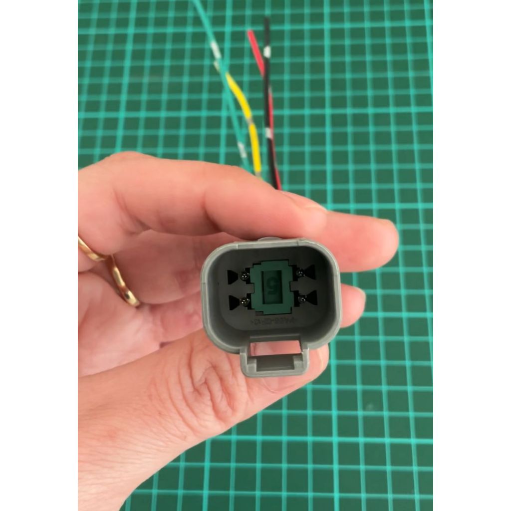 SOKET SELENOID POMPA JANTAN KOMATSU EKSA KONEKTOR