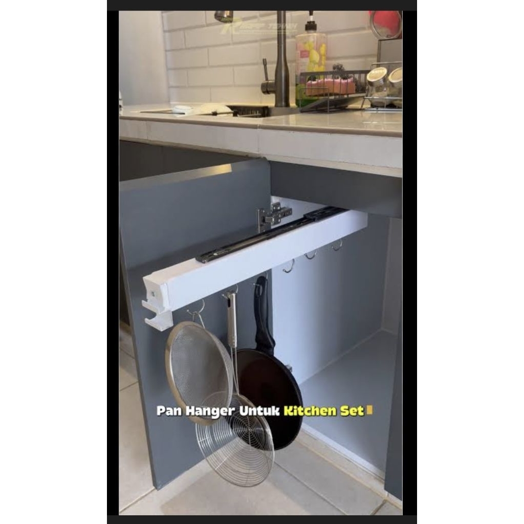 Pan hanger kitchenset/ gantungan panci/  tarik dorong gantungan panci alumunium panjang 50cm/ gantun