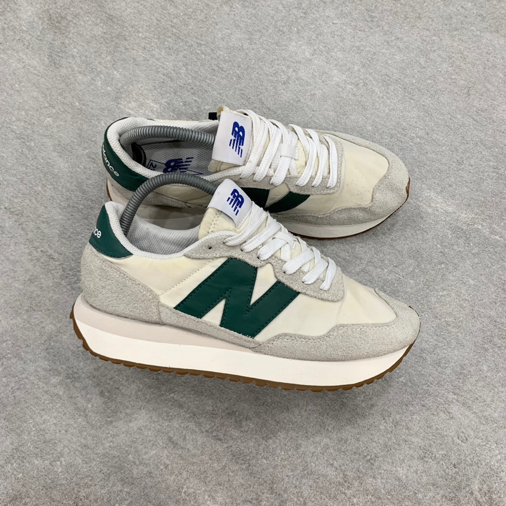 New Balance 237