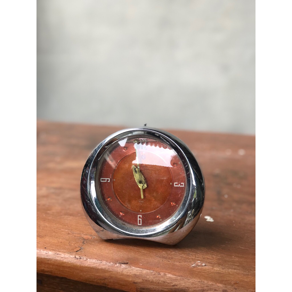 Original jam weker china jadul