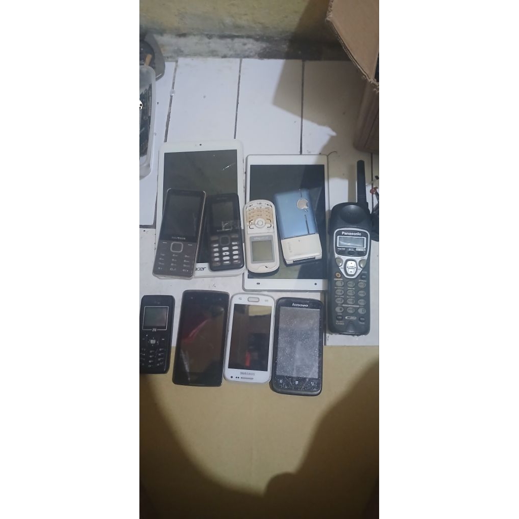 hp rusak mati total, limbah pcb