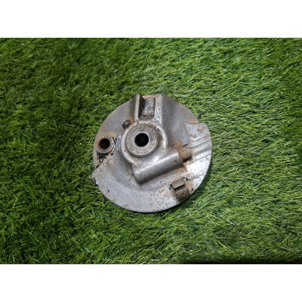 tutup kampas tromol depan honda s90 benly cb100 original
