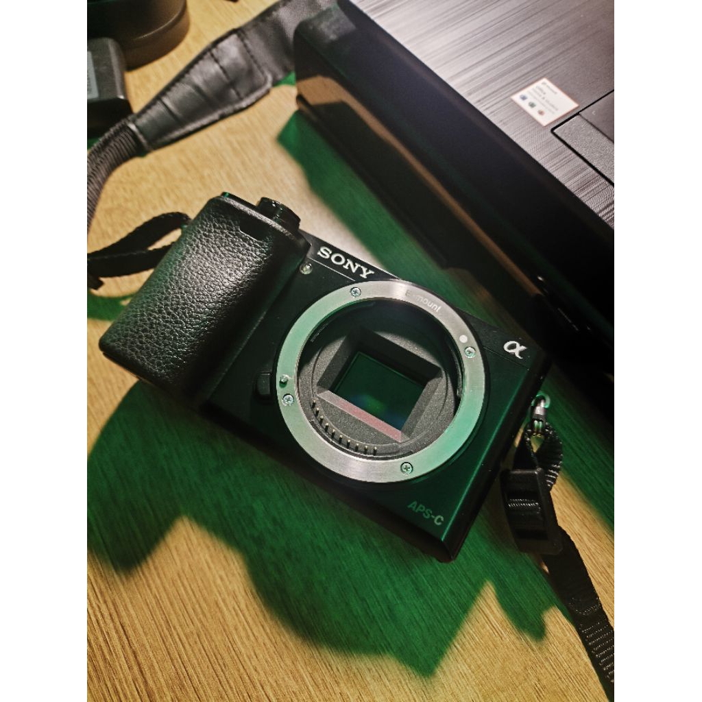 SONY A6000 BODY ONLY