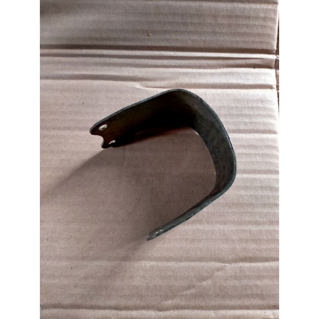 Bracket dudukan slebor depan CS 1 original copotan second