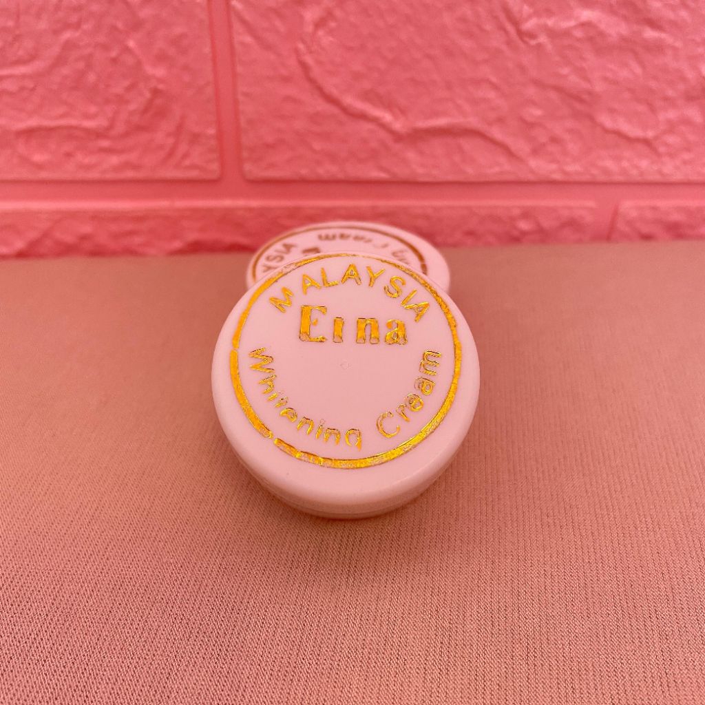 Krim Wajah Erna Malaysia Whitening - Mencerahkan, Melembutkan, Menghilangkan Bekas Luka