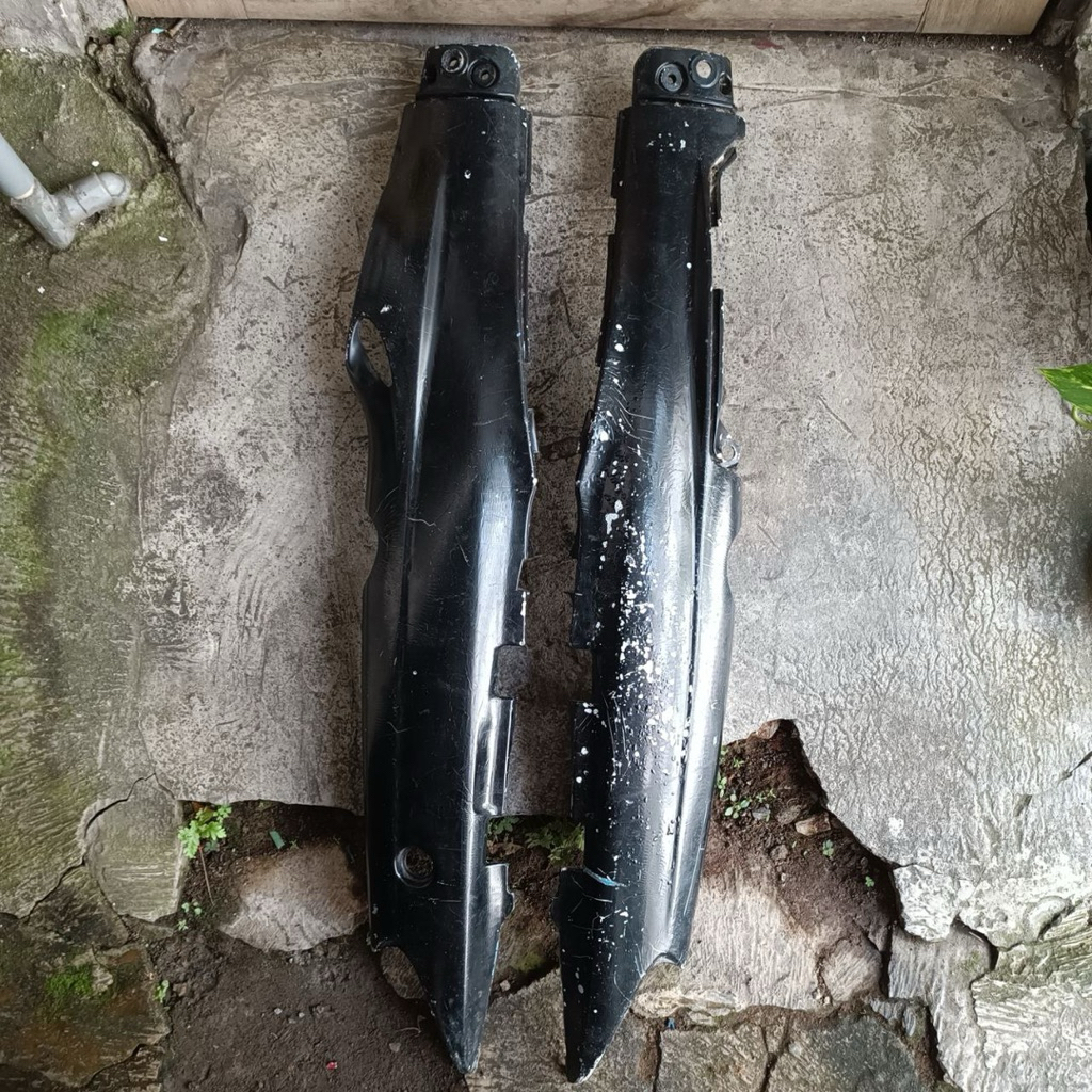 cover body bodi belakang yamaha vega r lama fizr f1zr fiz r original copotan