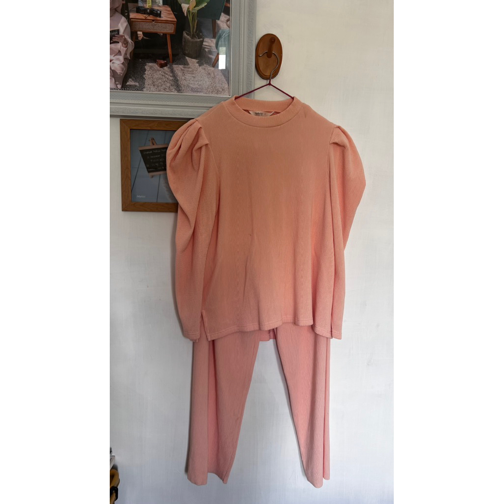 HIJABCHIC YUNA SET PEACH FREE SIZE