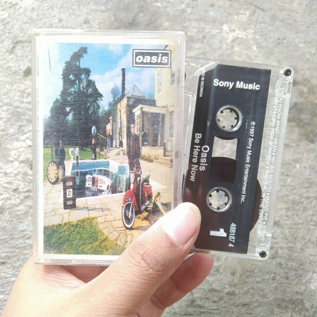 Kaset Pita Oasis - Be Here Now